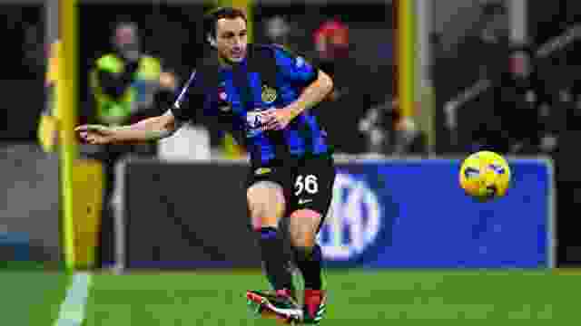 Inter ndalet në shtëpi, Napoli e barazon 1-1! Asllani në stol