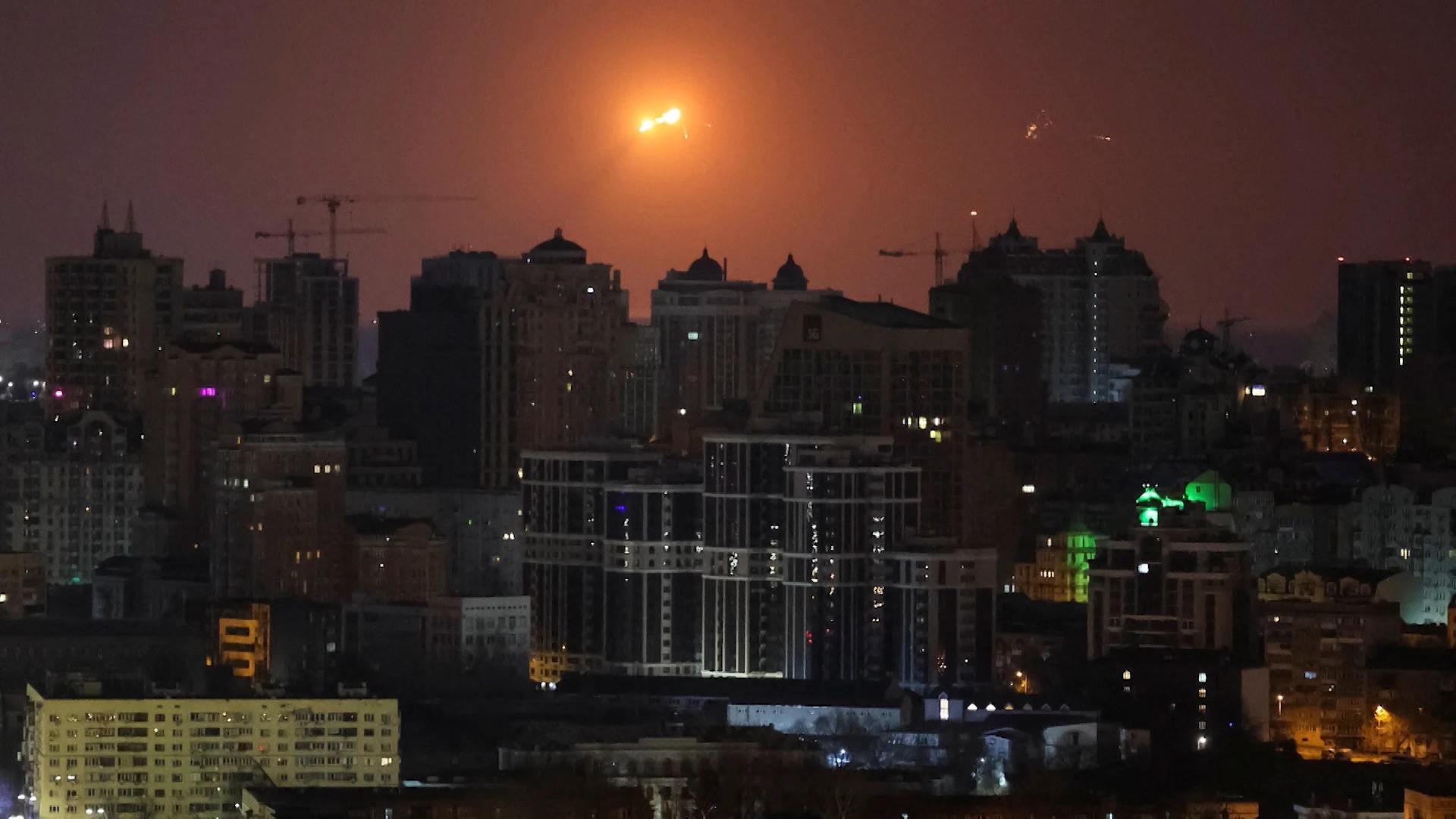 Ukraina sulmon me dhjetëra raketa bazat ruse në Krime! Sulm në Kiev e Lviv, Polonia: Raketat e Rusisë shkelën hapësirën tonë ajrore
